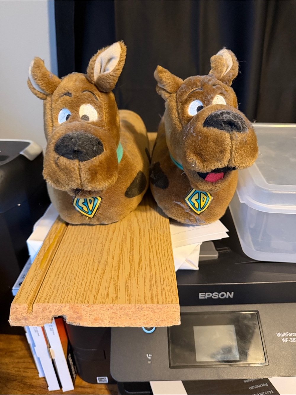Scooby-Doo Plush Slippers - Brown Cartoon Character